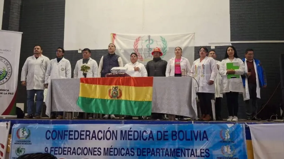 La Confederación Médica de Bolivia se suma a la marcha de la COB y ratifica paro indefinido