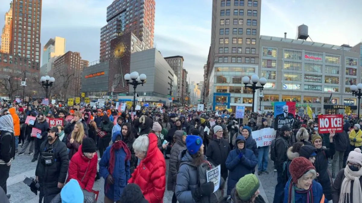 Protestas contra ICE sacuden EEUU e irrumpen en campaña de medio término