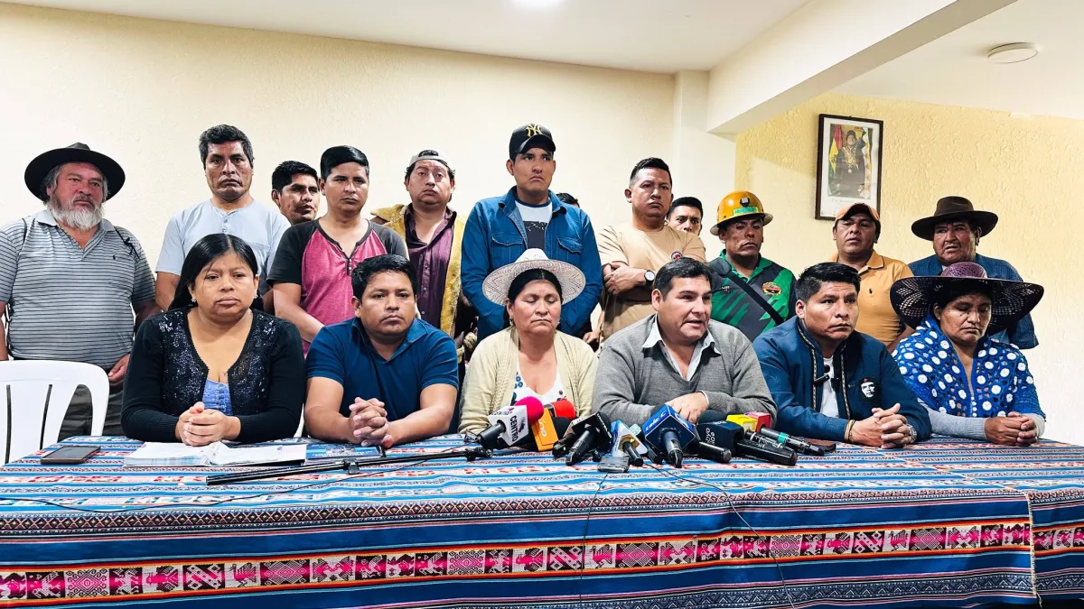 Leonardo Loza es presentado como candidato oficial de las organizaciones sociales de Cochabamba