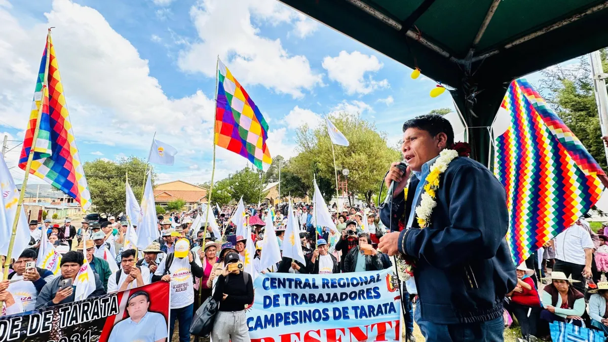 Leonardo Loza visita Anzaldo y destaca unidad para impulsar el desarrollo de Cochabamba