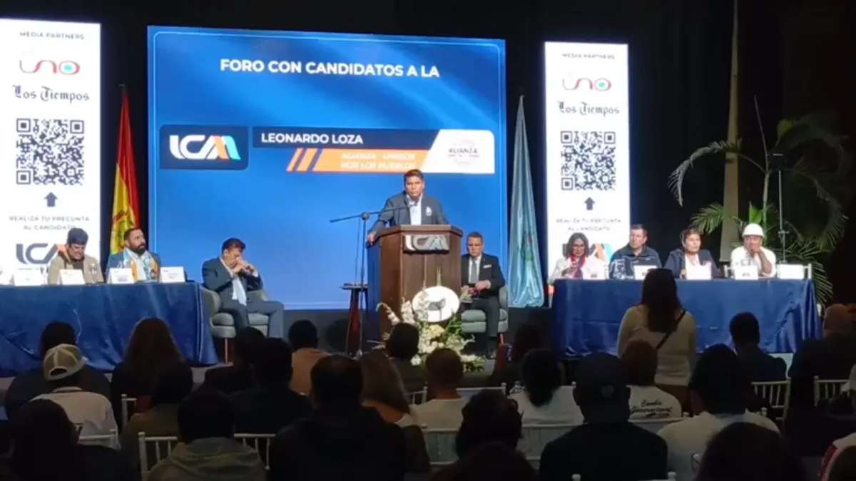 Loza en foro ICAM: "Cochabamba corazón económico de Bolivia"